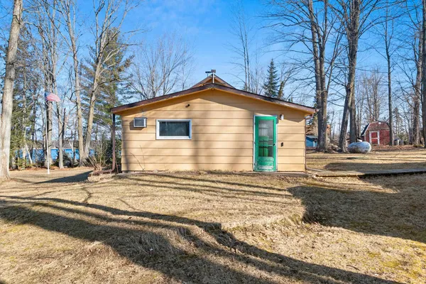 $199,900 | N7279 Sunset Drive, Gresham, WI 54128