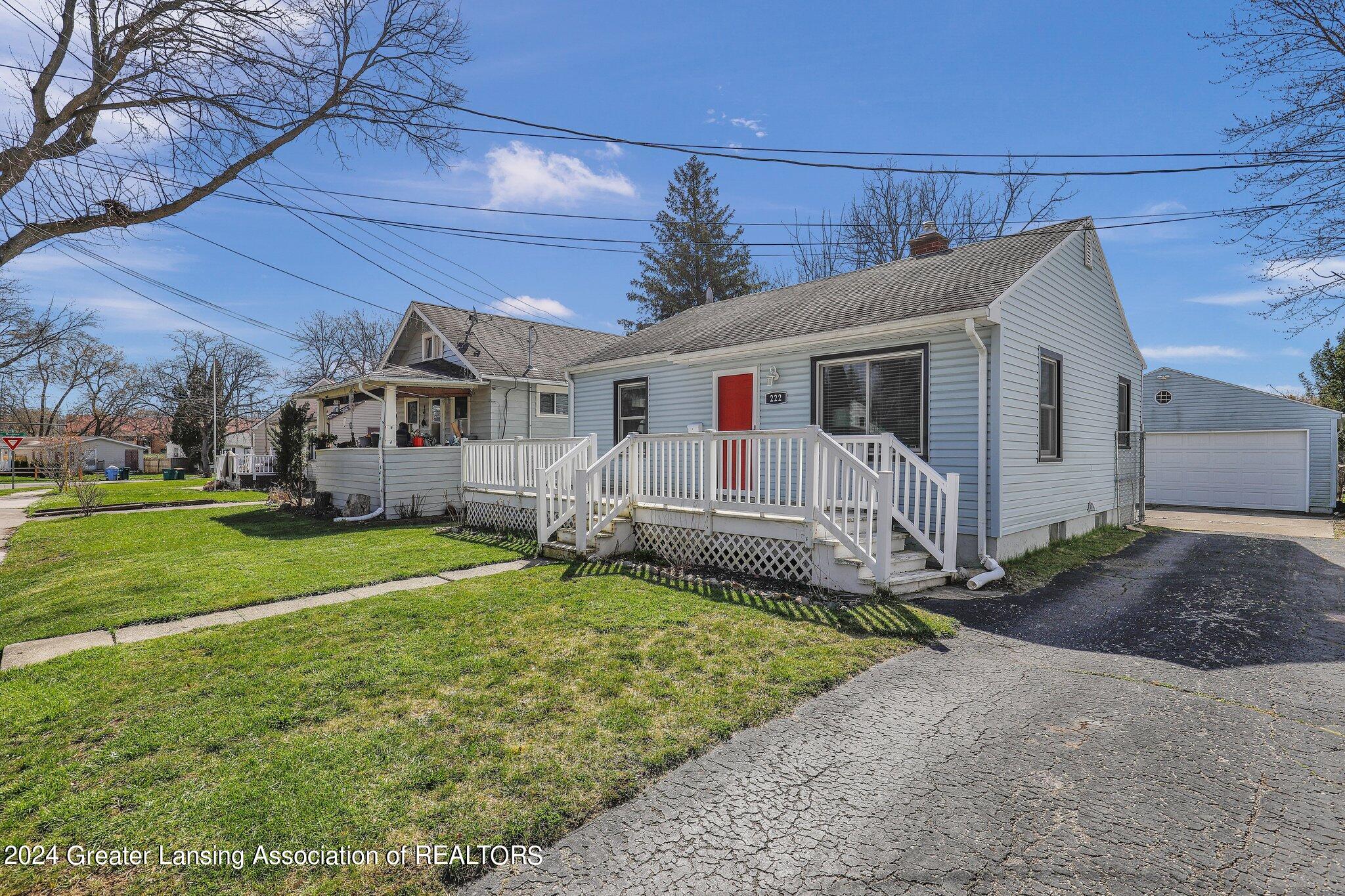 222 Rita Street Lansing, MI 48910 - Photo 4 of 27 4-web-or-mls-Open Ended Media-4