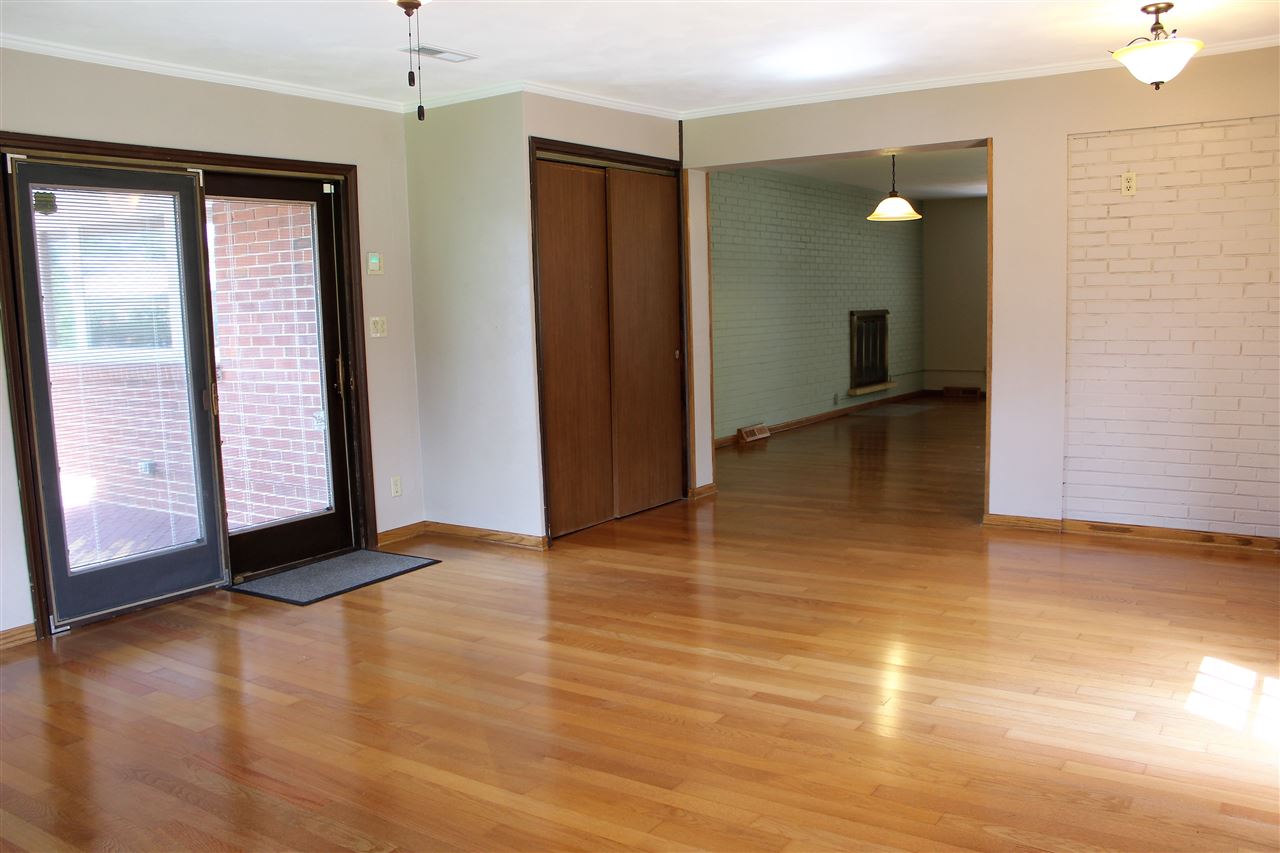 1622 Halsted Road Rockford, IL 61103 - Photo 16 of 25 Gallery Image 16