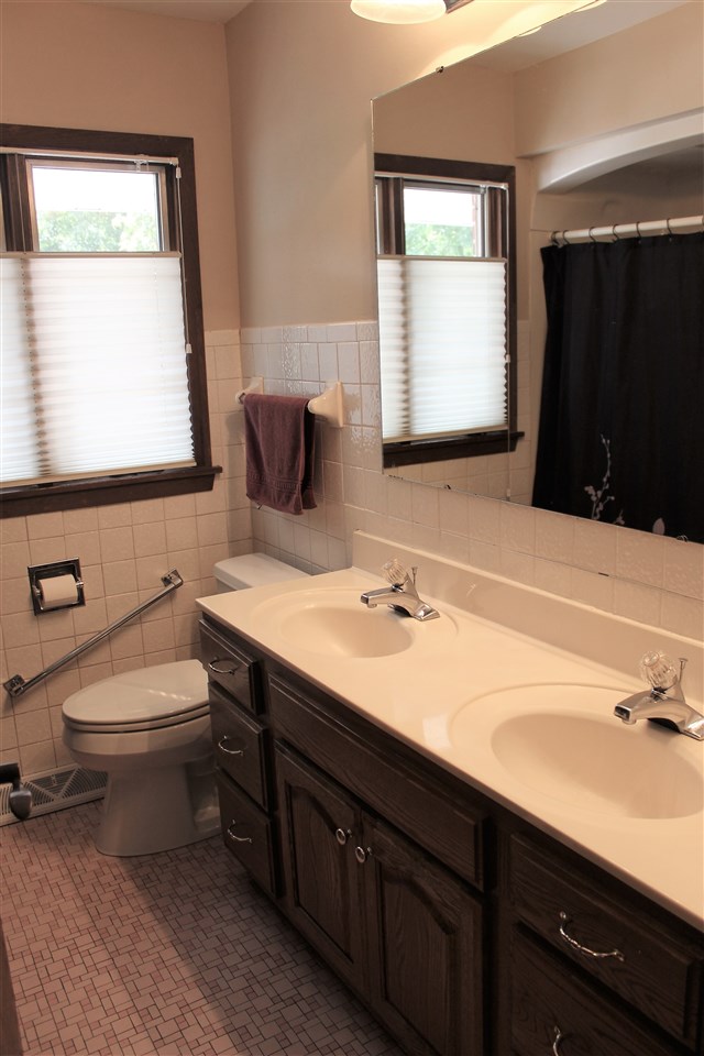 1622 Halsted Road Rockford, IL 61103 - Photo 21 of 25 Gallery Image 21
