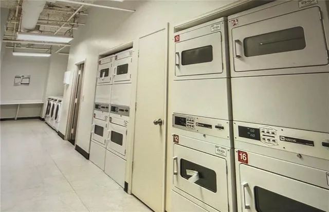 $138,000 | 20 Marietta Street Northwest, Unit 10F, Atlanta, GA 30303