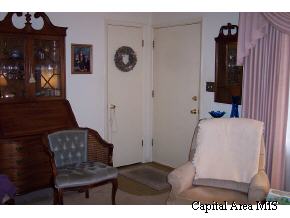 725 Osburn Avenue Springfield, IL 62702 - Photo 8 of 9