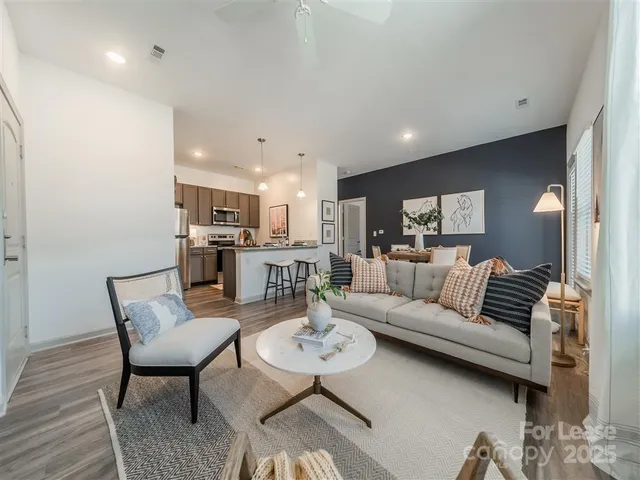 $1,376 | 15155 Ollie Drive, Unit BURLINGTON, Charlotte, NC 28273