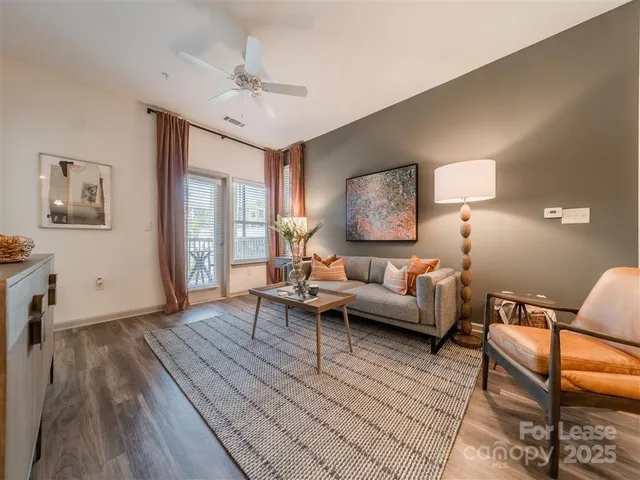 $1,376 | 15155 Ollie Drive, Unit BURLINGTON, Charlotte, NC 28273