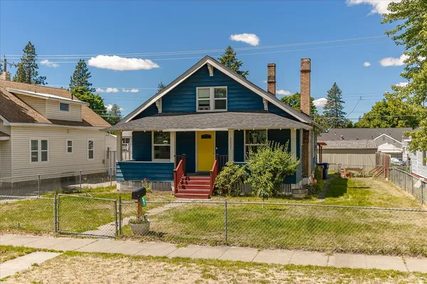 $349,900 | 5621 North Post Street, Spokane, WA 99205