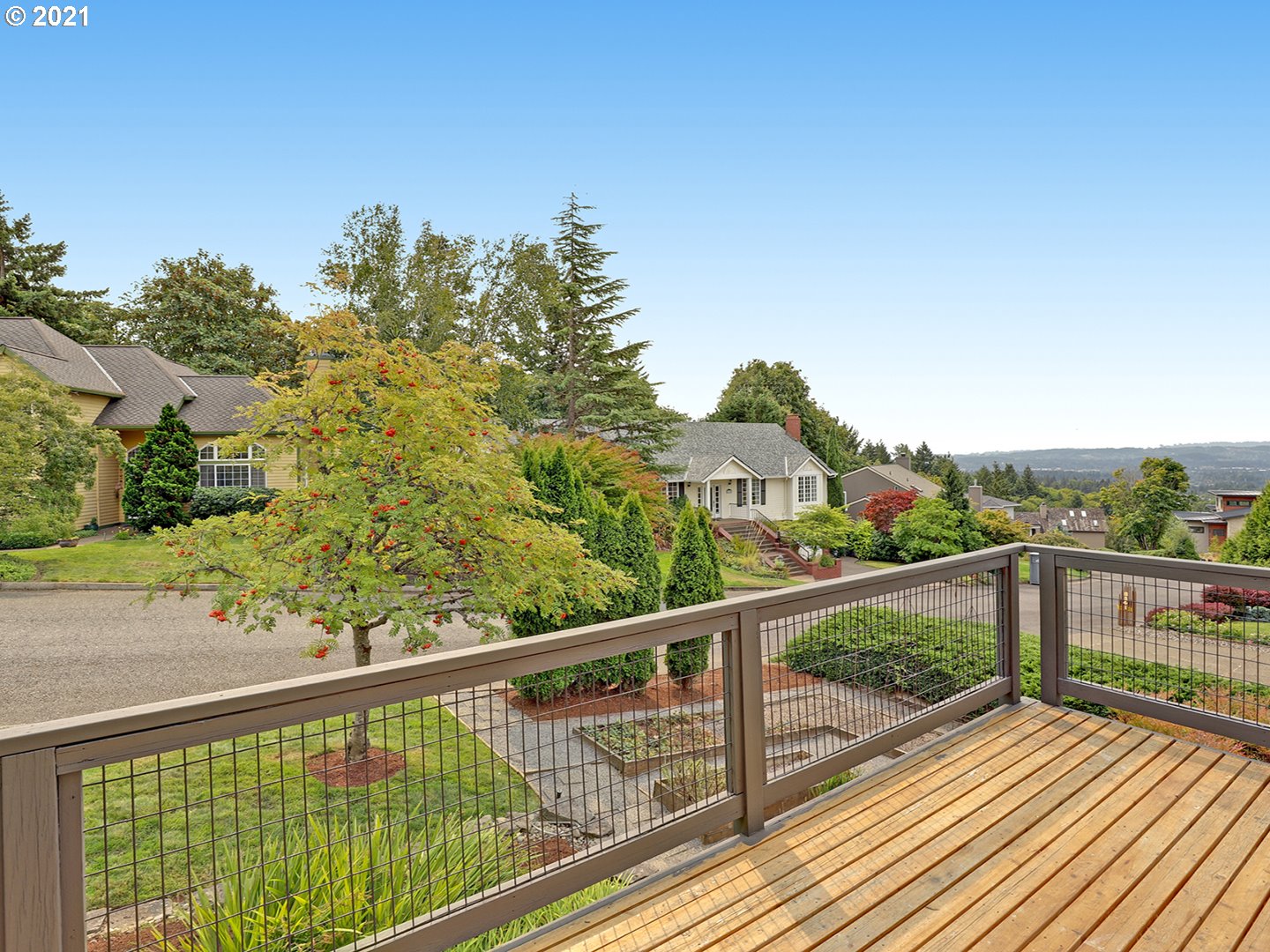 8423 Northwest Reed Drive Portland, OR 97229 - Photo 2 of 32 Gallery Image 2