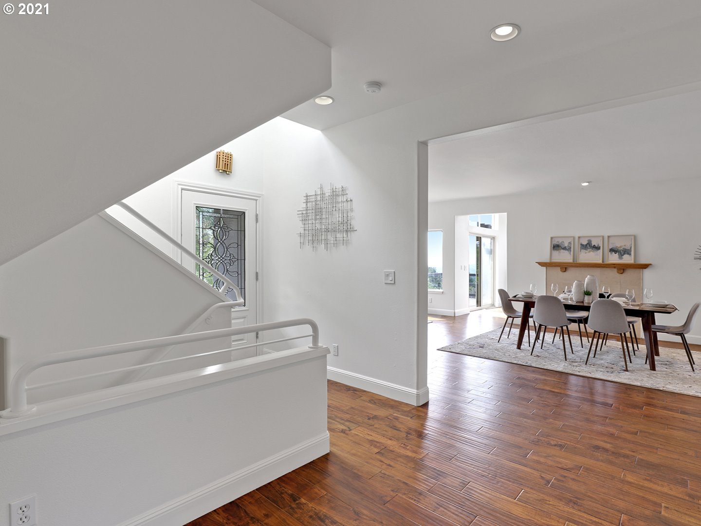 8423 Northwest Reed Drive Portland, OR 97229 - Photo 12 of 32 Gallery Image 12