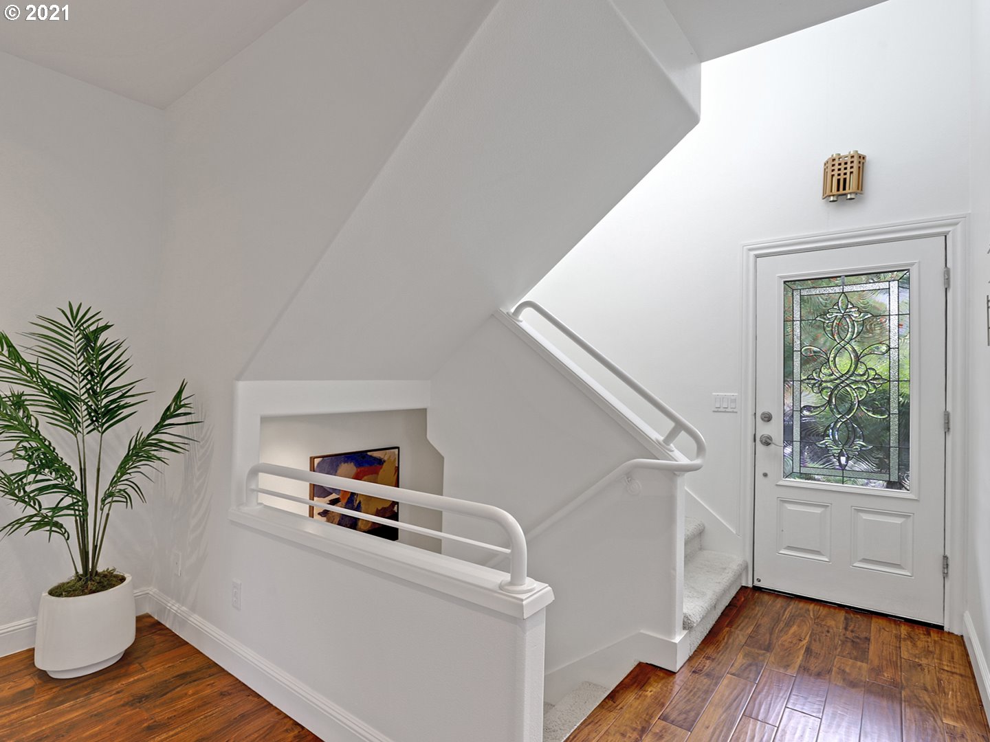 8423 Northwest Reed Drive Portland, OR 97229 - Photo 13 of 32 Gallery Image 13