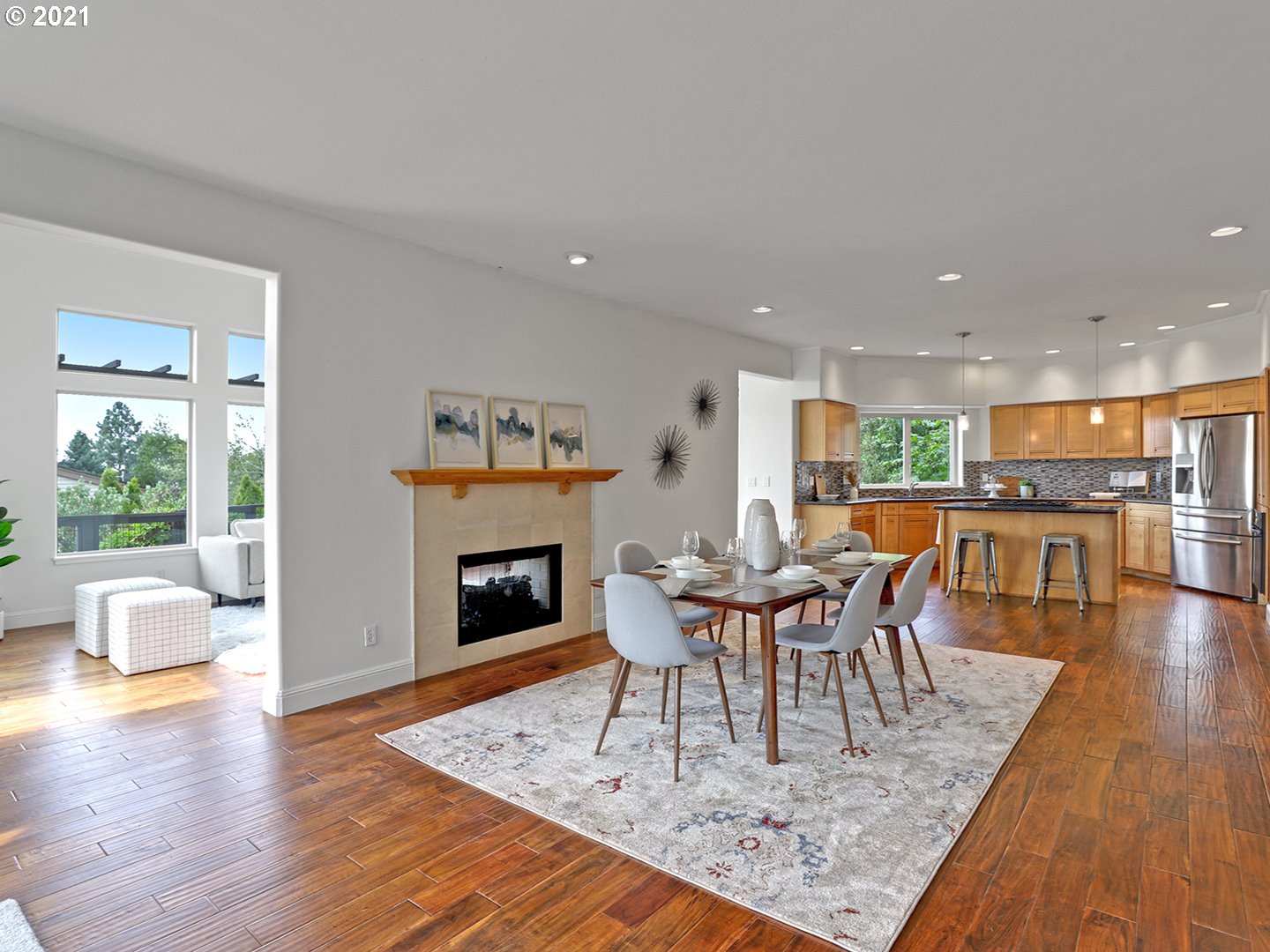 8423 Northwest Reed Drive Portland, OR 97229 - Photo 5 of 32 Gallery Image 5
