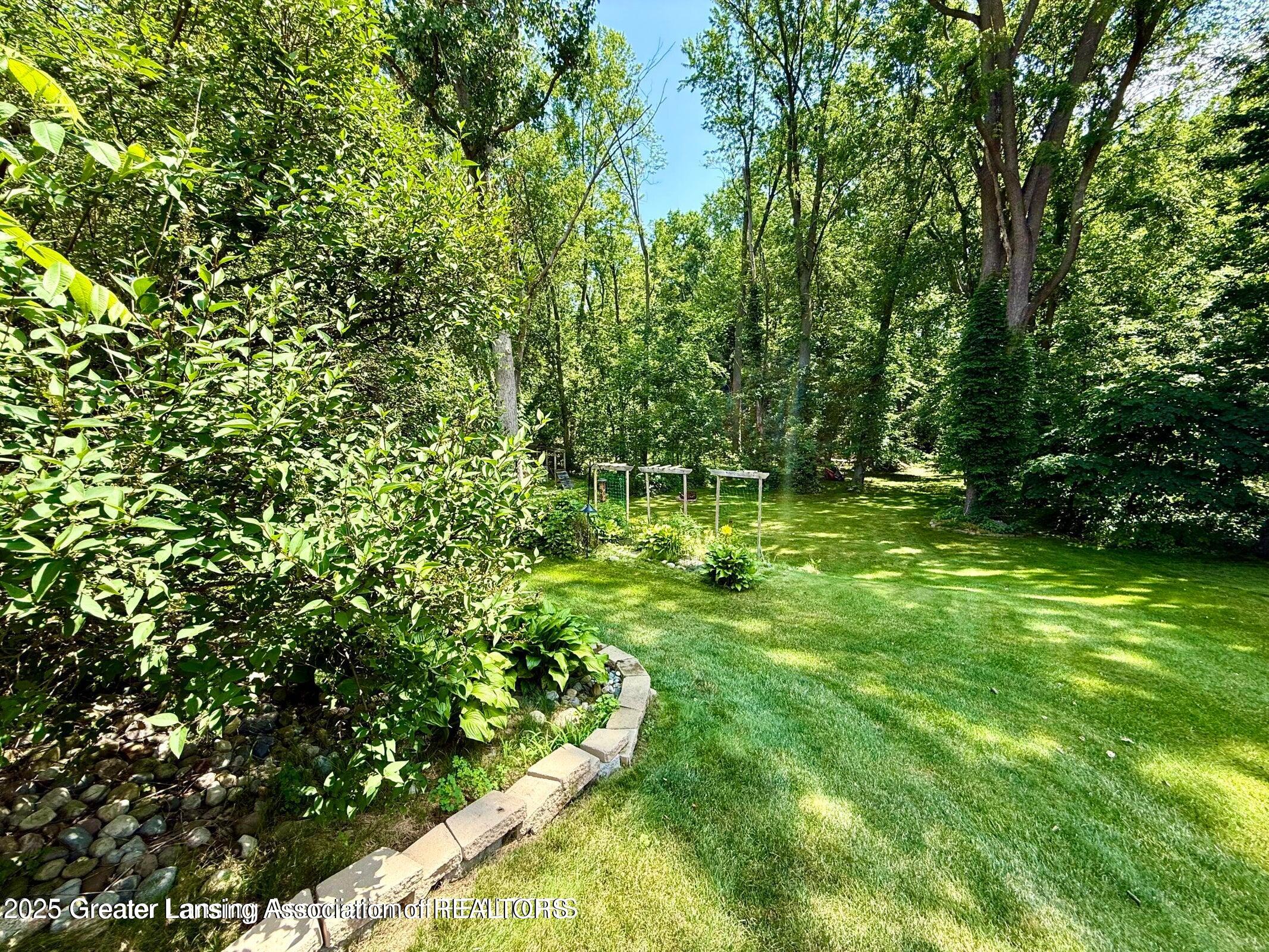 229 Williamsburg Road Lansing, MI 48917 - Photo 58 of 61 20250707225814462738000000-o