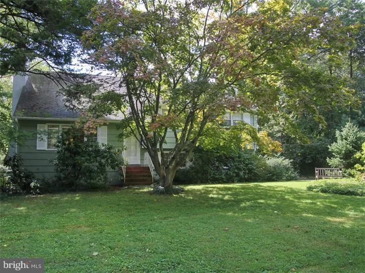 231 Riverside Drive Princeton, NJ 08540 - Photo 3 of 19