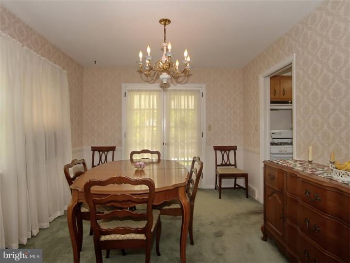231 Riverside Drive Princeton, NJ 08540 - Photo 6 of 19