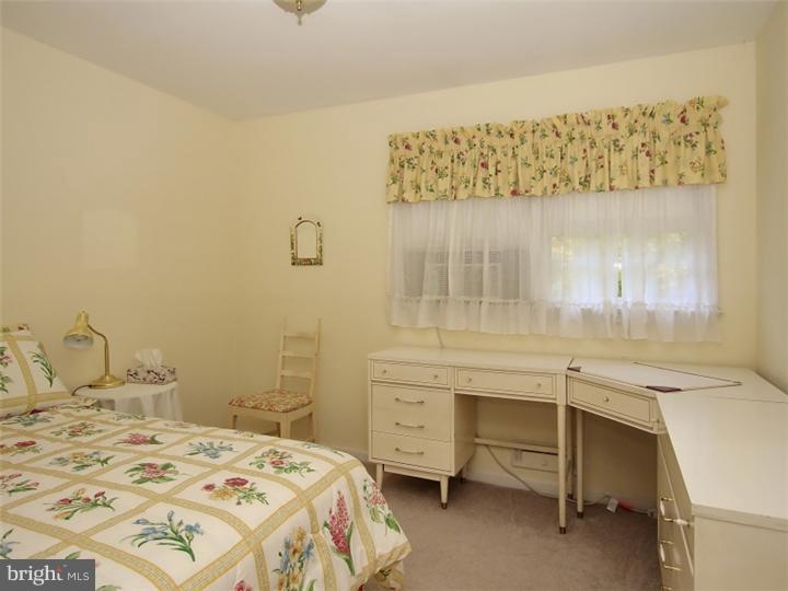 231 Riverside Drive Princeton, NJ 08540 - Photo 9 of 19
