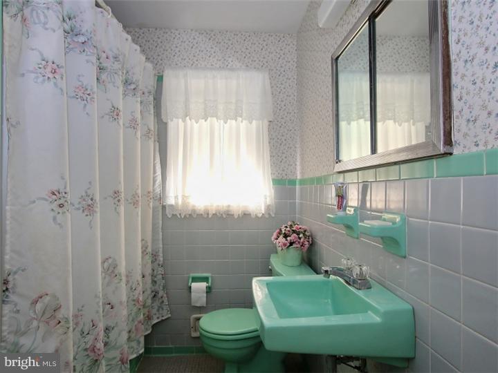 231 Riverside Drive Princeton, NJ 08540 - Photo 10 of 19