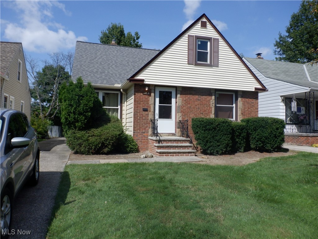 4105 Wyncote Road South Euclid, OH 44121 - Photo 1 of 30 View of front of home with a front lawn