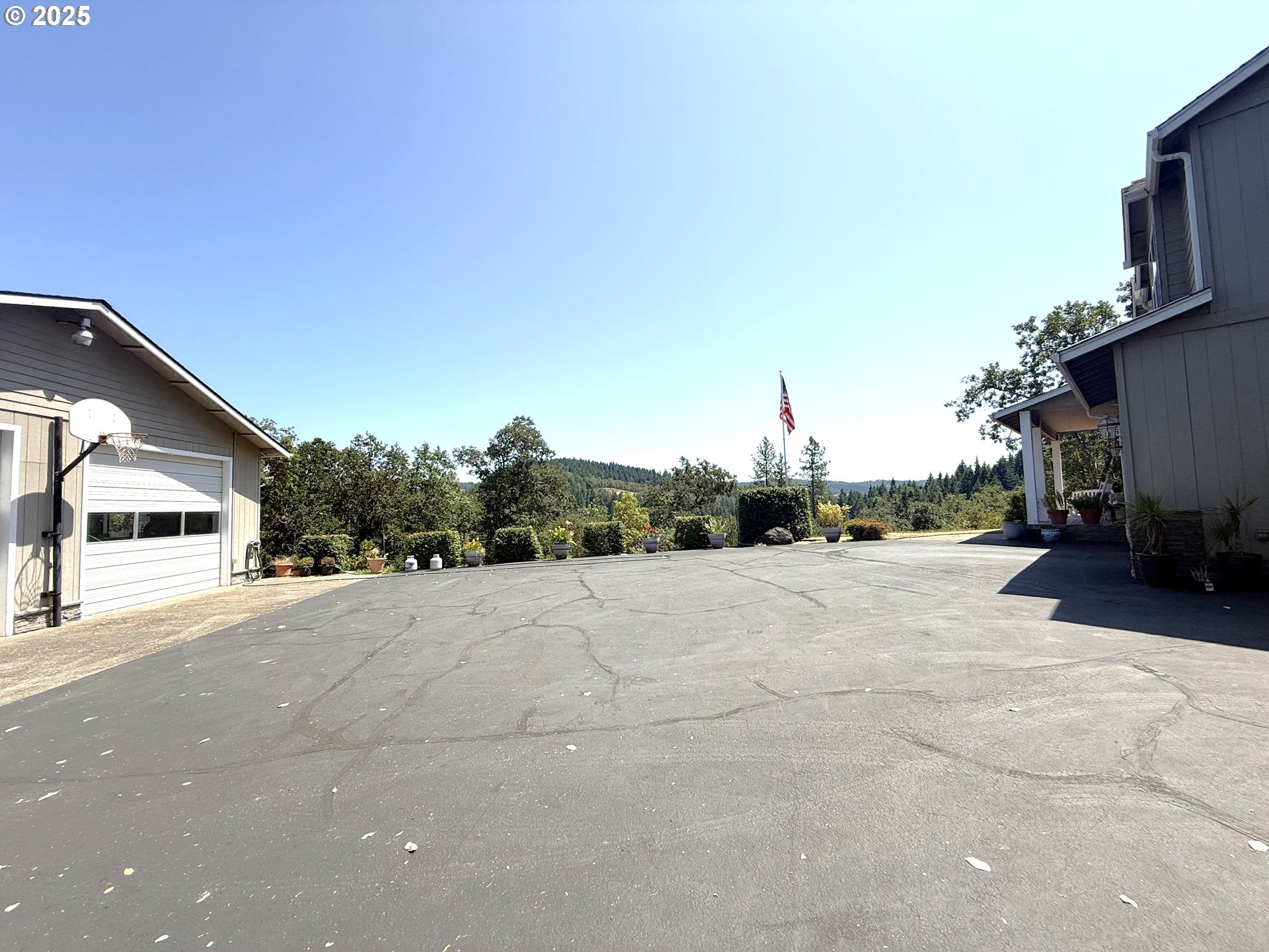 4447 Melrose Road Roseburg, OR 97471 - Photo 28 of 41