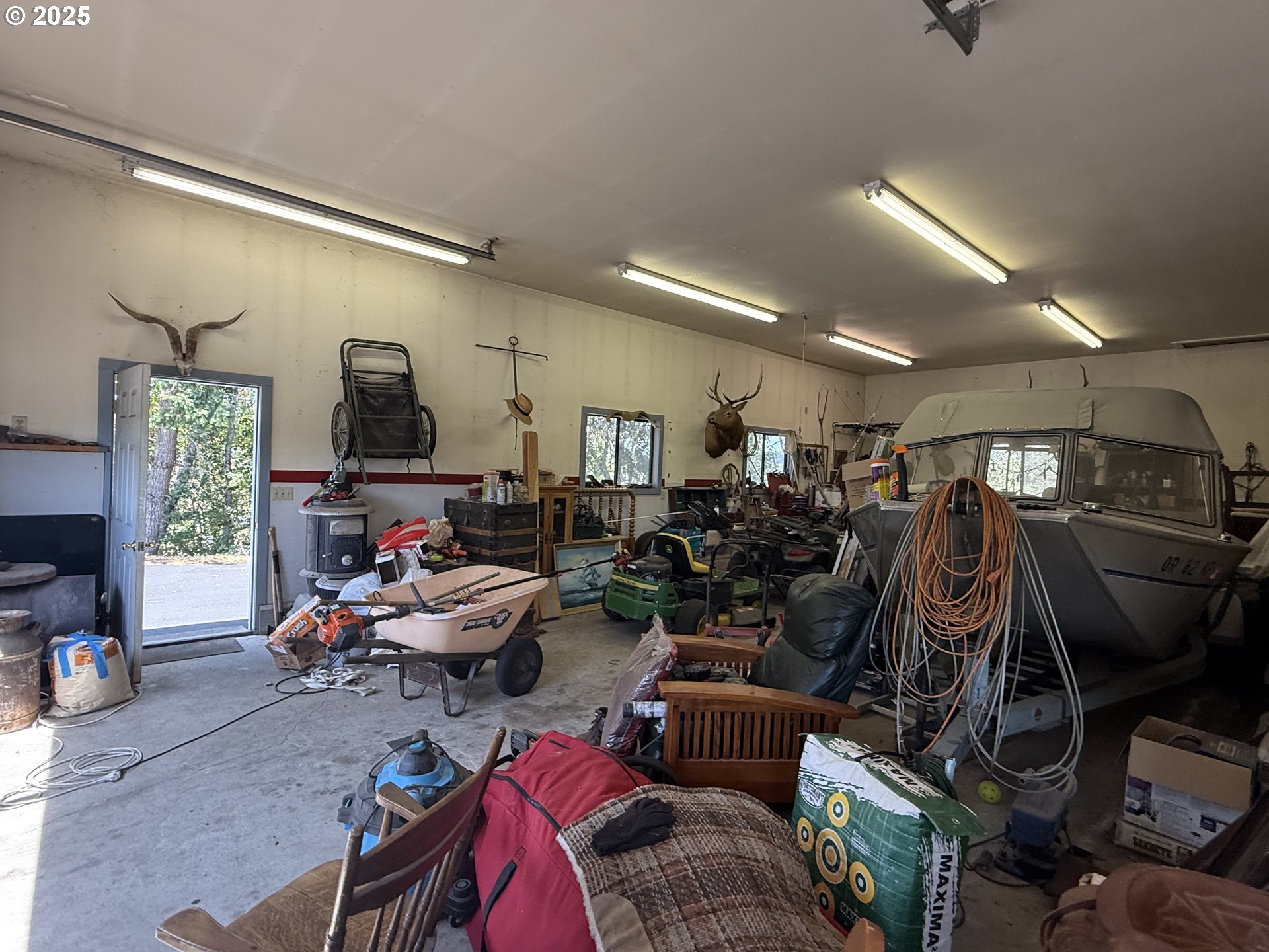 4447 Melrose Road Roseburg, OR 97471 - Photo 8 of 41