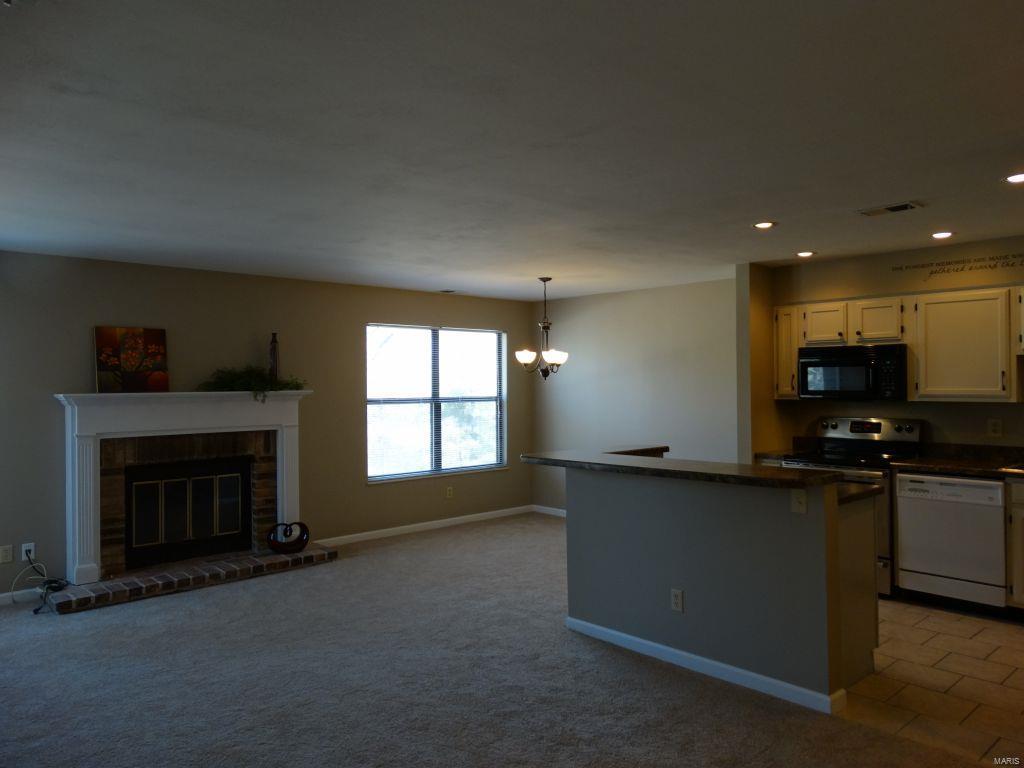 705 Lofty Point Drive, Unit C Ballwin, MO 63021 - Photo 2 of 31 Gallery Image 2