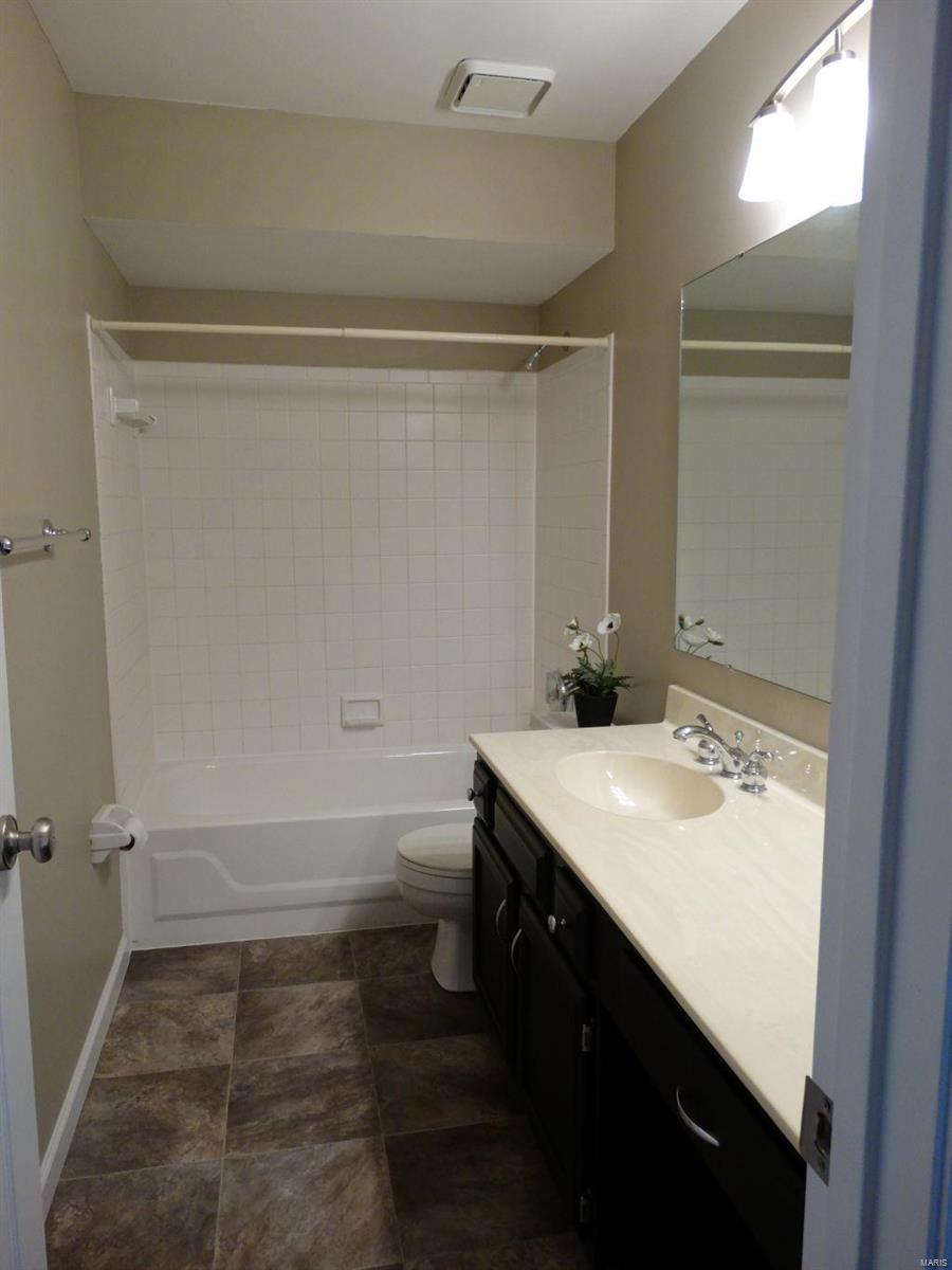 705 Lofty Point Drive, Unit C Ballwin, MO 63021 - Photo 23 of 31 Gallery Image 23