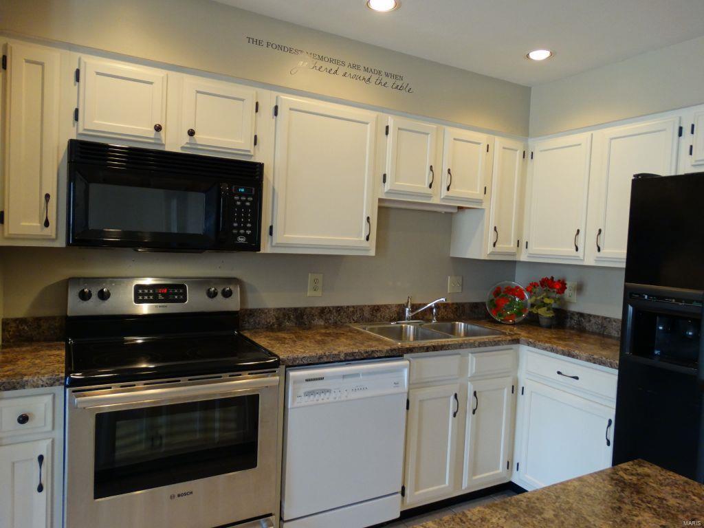 705 Lofty Point Drive, Unit C Ballwin, MO 63021 - Photo 6 of 31 Gallery Image 6