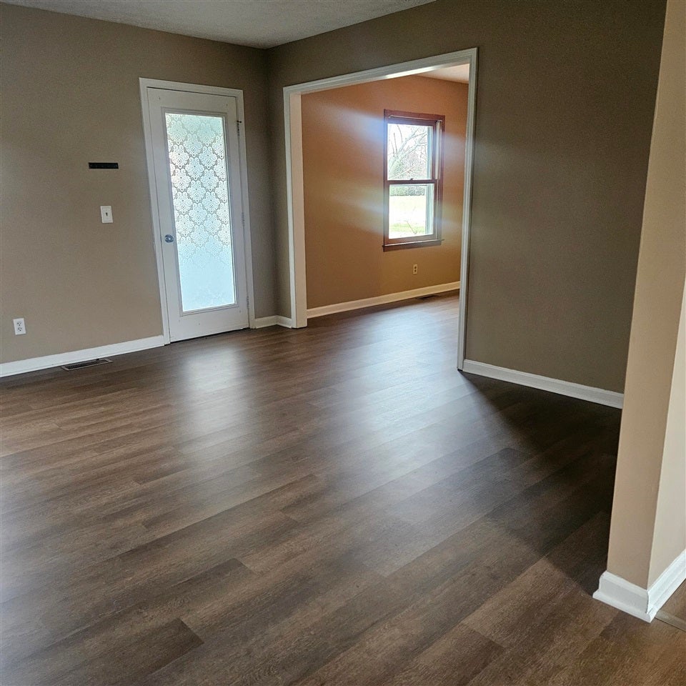 351 Bristletown Road Glasgow, KY 42141 - Photo 11 of 31 Gallery Image 11