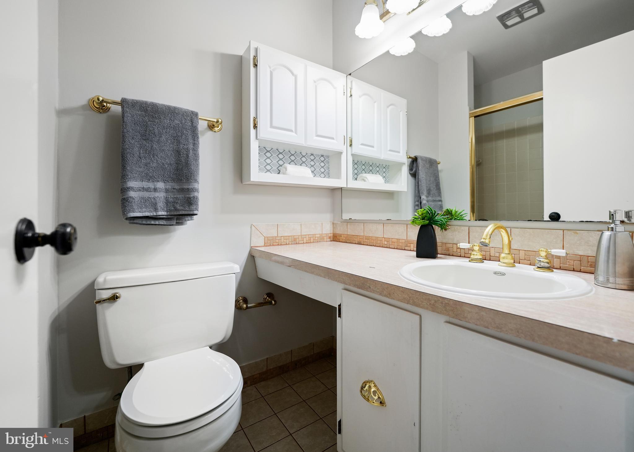 7629 Hayfield Road Alexandria, VA 22315 - Photo 32 of 49 Gallery Image 32