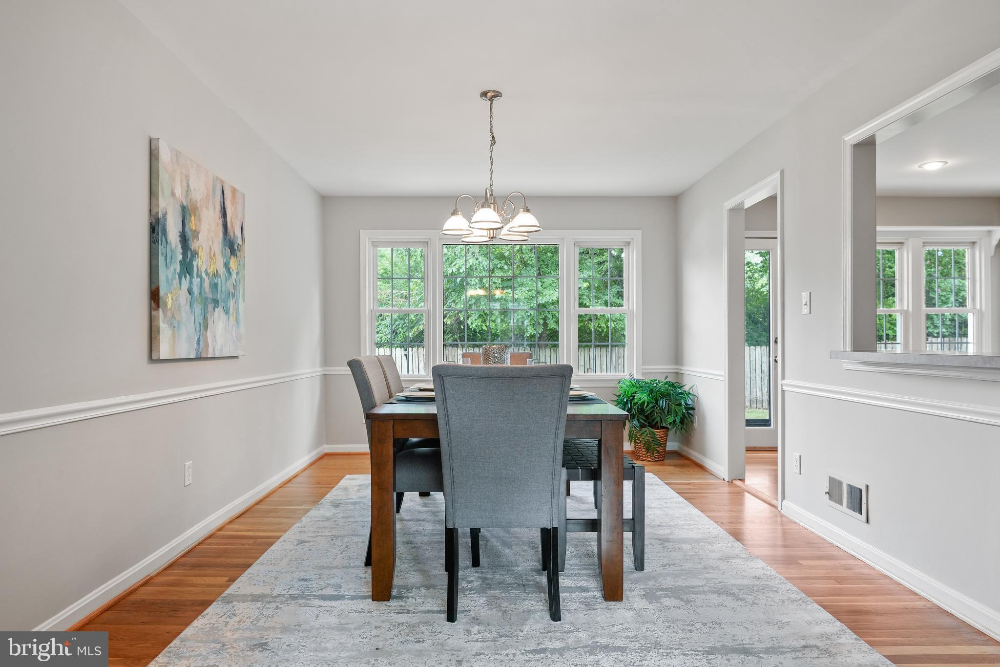 7629 Hayfield Road Alexandria, VA 22315 - Photo 6 of 49 Gallery Image 6