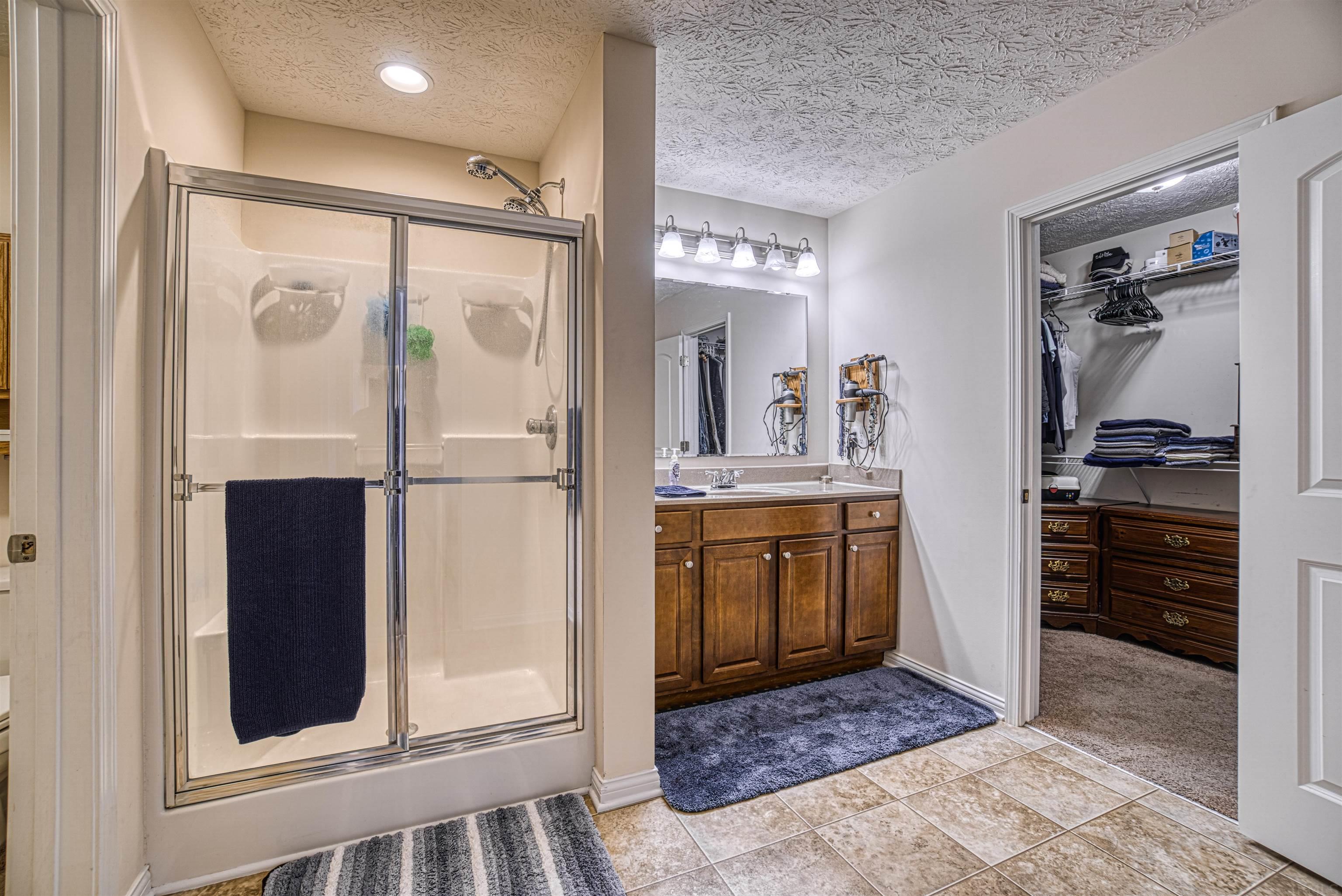 10410 Chatteris Road Evansville, IN 47725 - Photo 18 of 24 Gallery Image 18