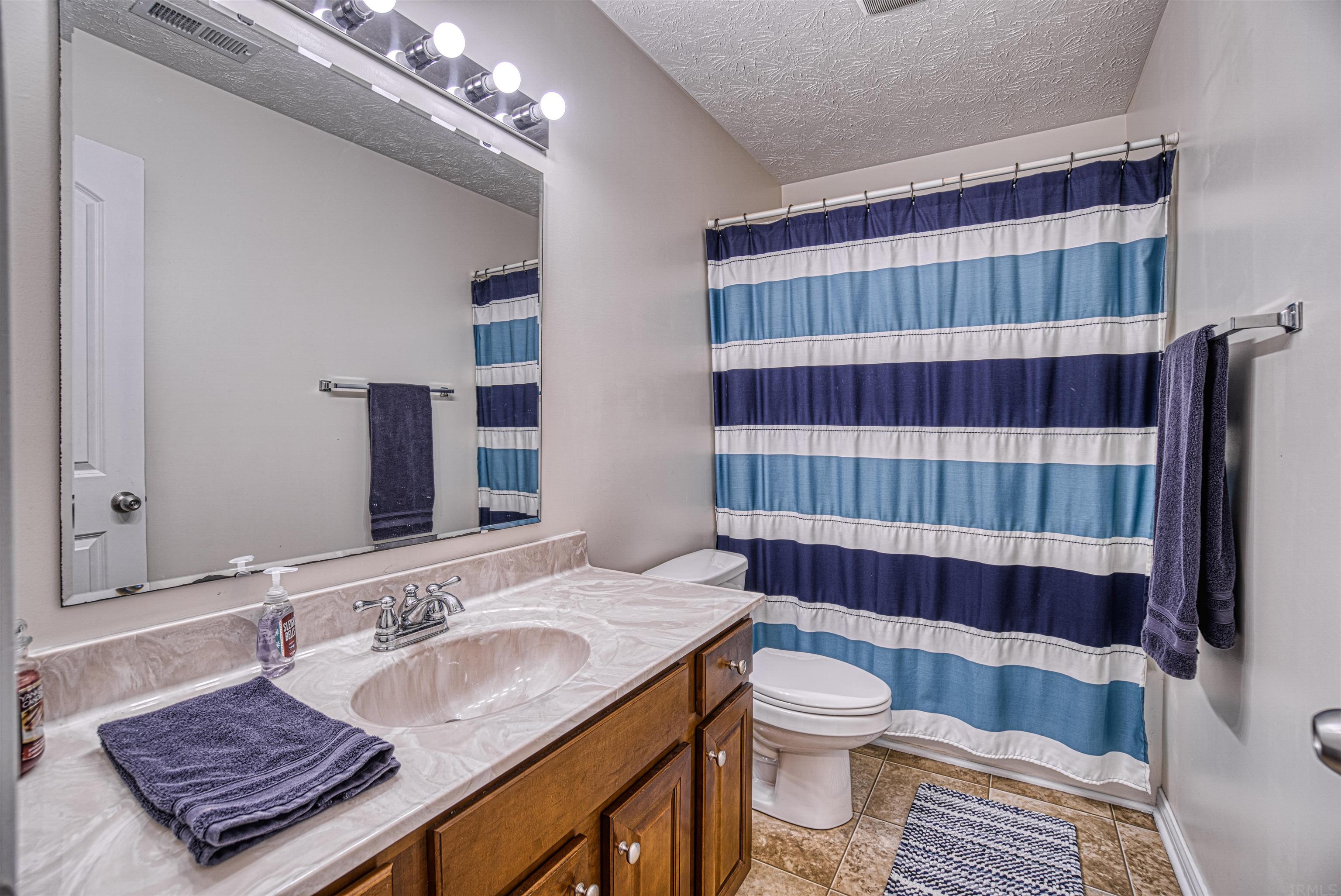 10410 Chatteris Road Evansville, IN 47725 - Photo 21 of 24 Gallery Image 21