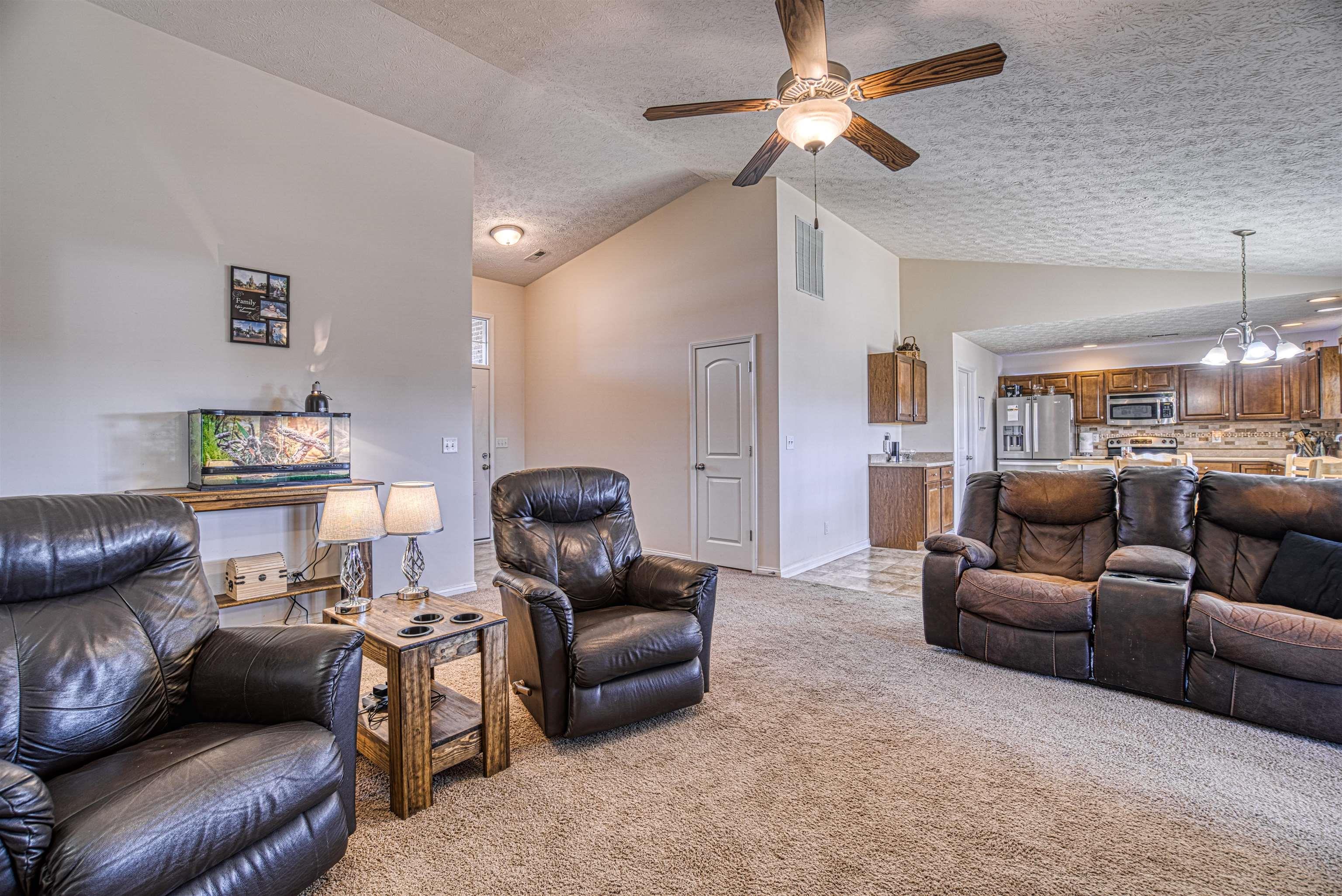 10410 Chatteris Road Evansville, IN 47725 - Photo 5 of 24 Gallery Image 5
