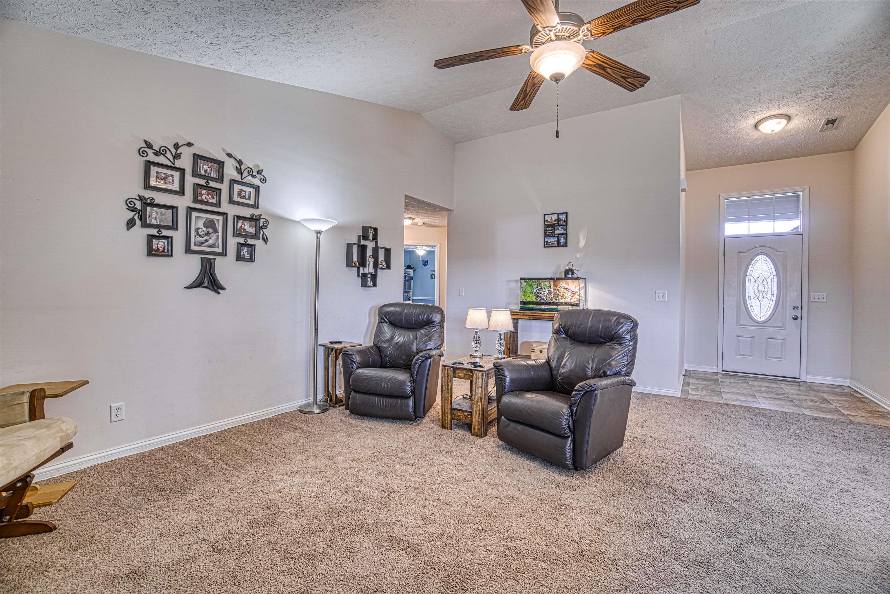 10410 Chatteris Road Evansville, IN 47725 - Photo 7 of 24 Gallery Image 7