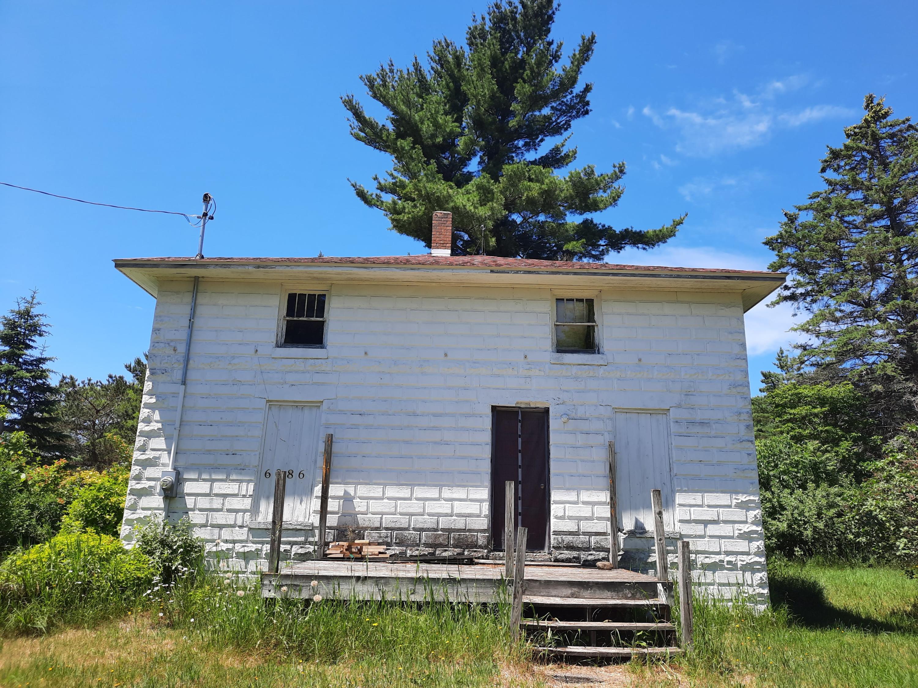 6086 Kerry Road Manistee, MI 49660 - Photo 6 of 48 Unique