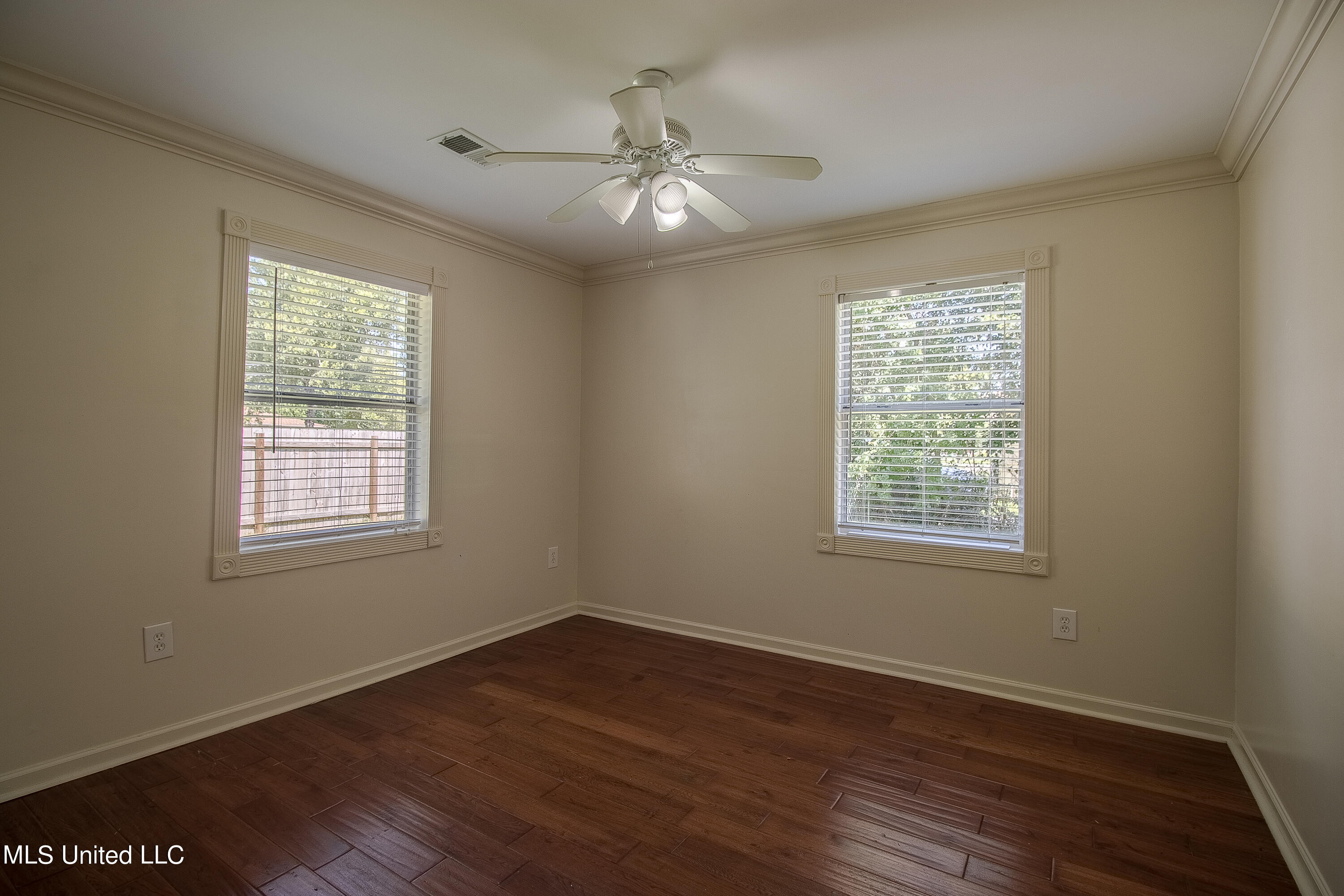 1502 Courthouse Road Gulfport, MS 39507 - Photo 11 of 18 1502 Courthouse-107