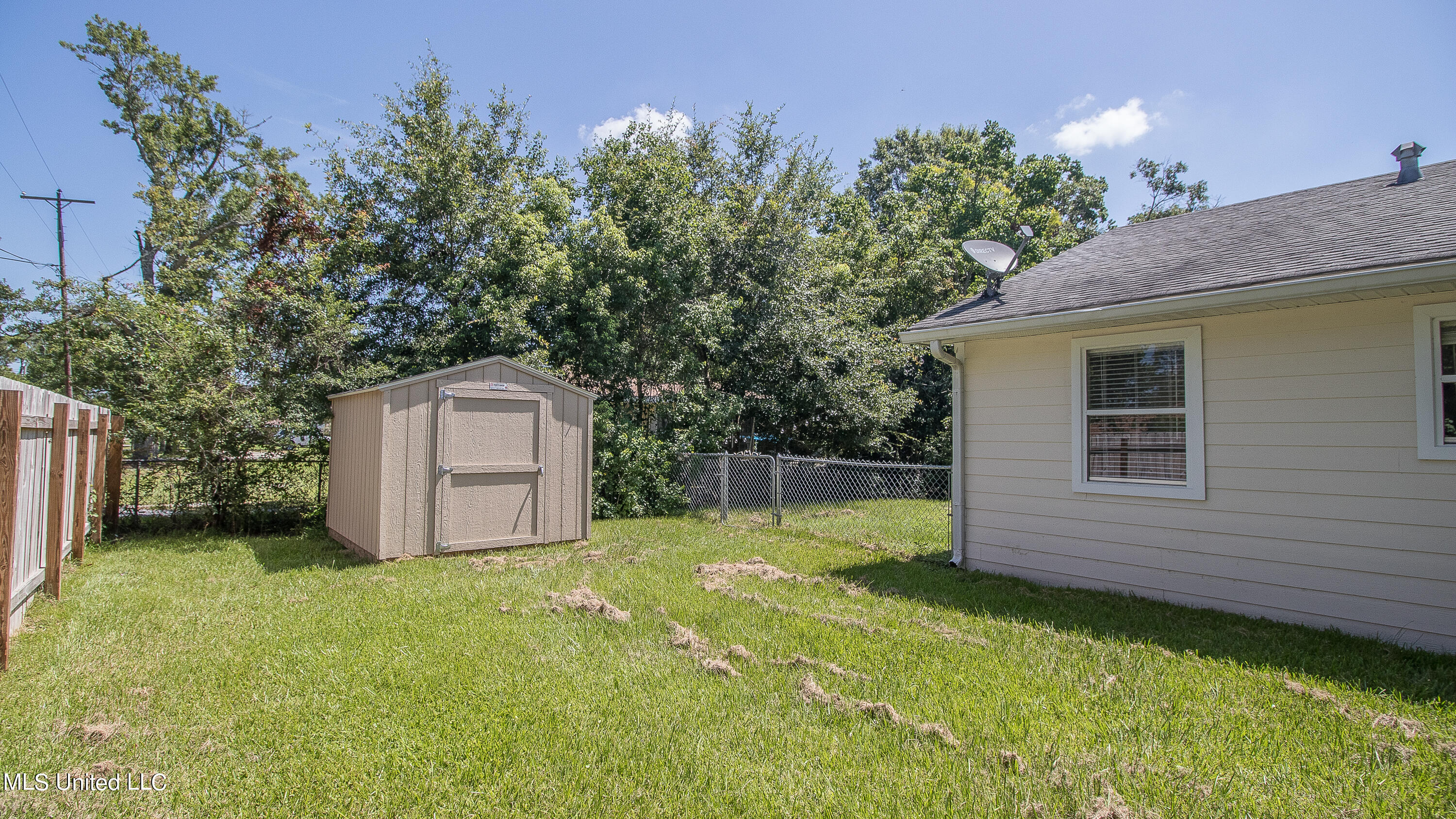 1502 Courthouse Road Gulfport, MS 39507 - Photo 17 of 18 1502 Courthouse-114