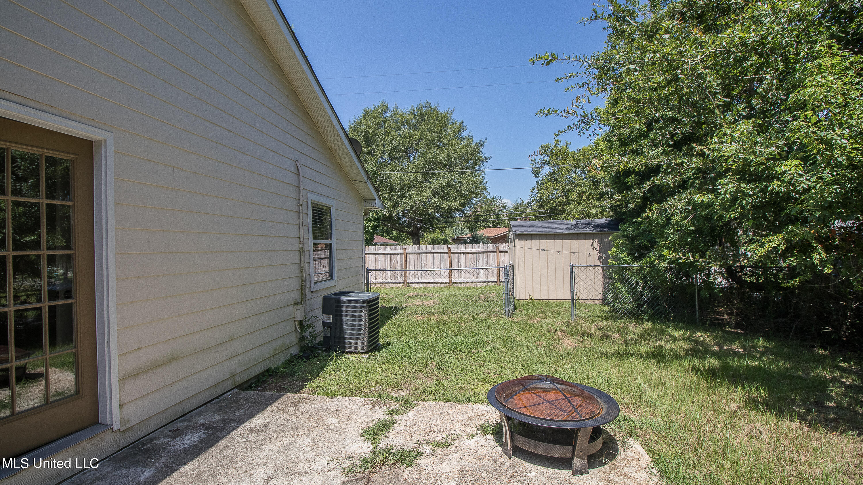1502 Courthouse Road Gulfport, MS 39507 - Photo 18 of 18 1502 Courthouse-113