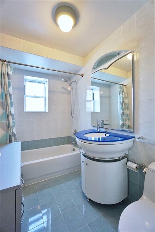 1711 Sheepshead Bay Road, Unit 2A Brooklyn, NY 11235 - Photo 14 of 43