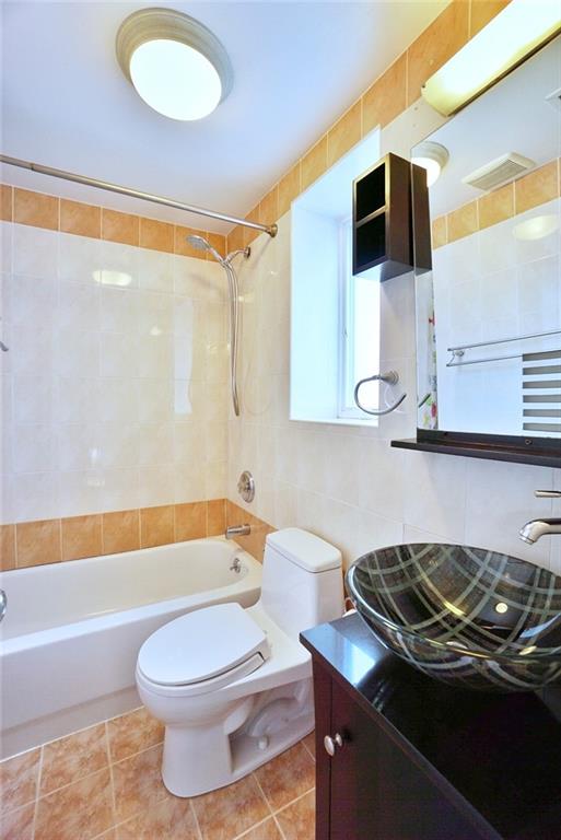 1711 Sheepshead Bay Road, Unit 2A Brooklyn, NY 11235 - Photo 17 of 43