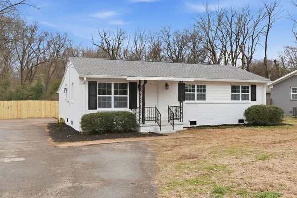 a house view with a outdoor space