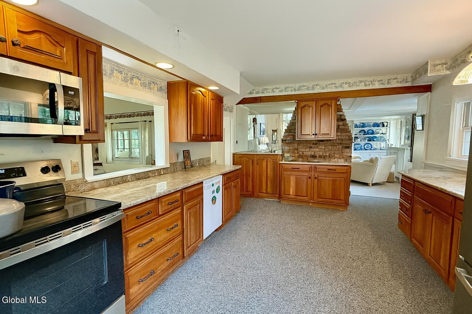 2352 Ridge Road Queensbury, NY 12804 - Photo 9 of 35 E11203E6-C7B6-4D27-AF9B-F26C4DB35599