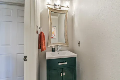 $614,900 | 25247 Bull Ridge Drive, Porter, TX 77365