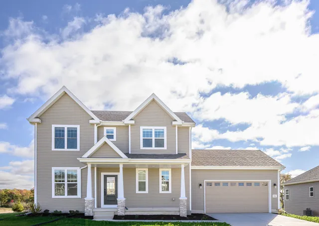 $554,900 | 4041 Bear Tree Parkway, DeForest, WI 53532