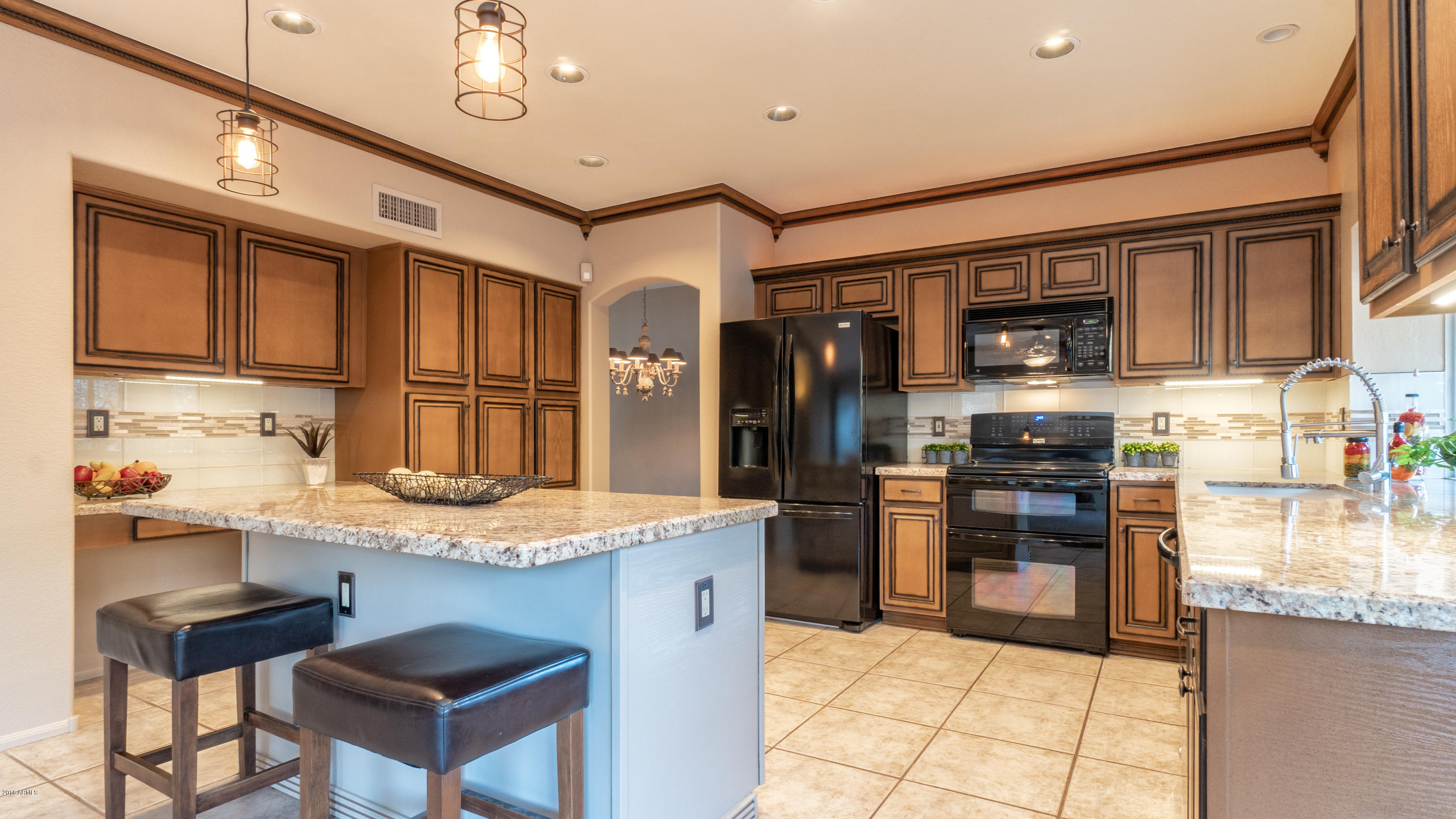1622 East Nighthawk Way Phoenix, AZ 85048 - Photo 14 of 58 Custom Cabinetry