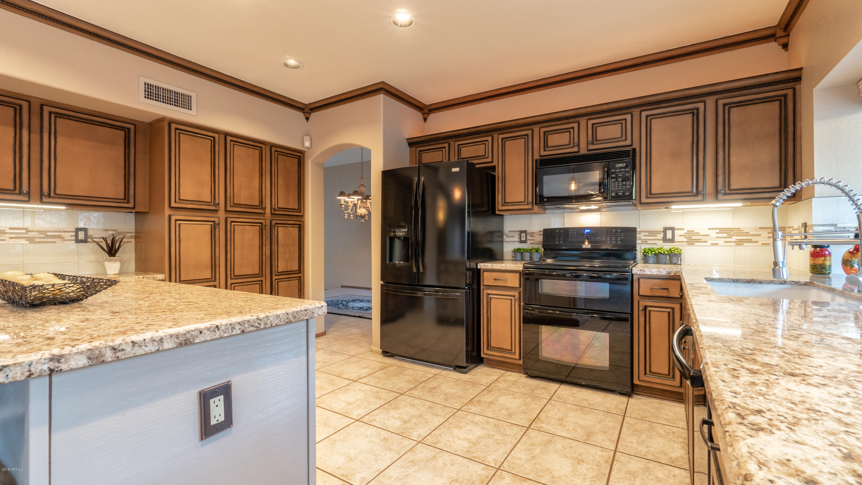 1622 East Nighthawk Way Phoenix, AZ 85048 - Photo 20 of 58 Custom Tile Backsplash