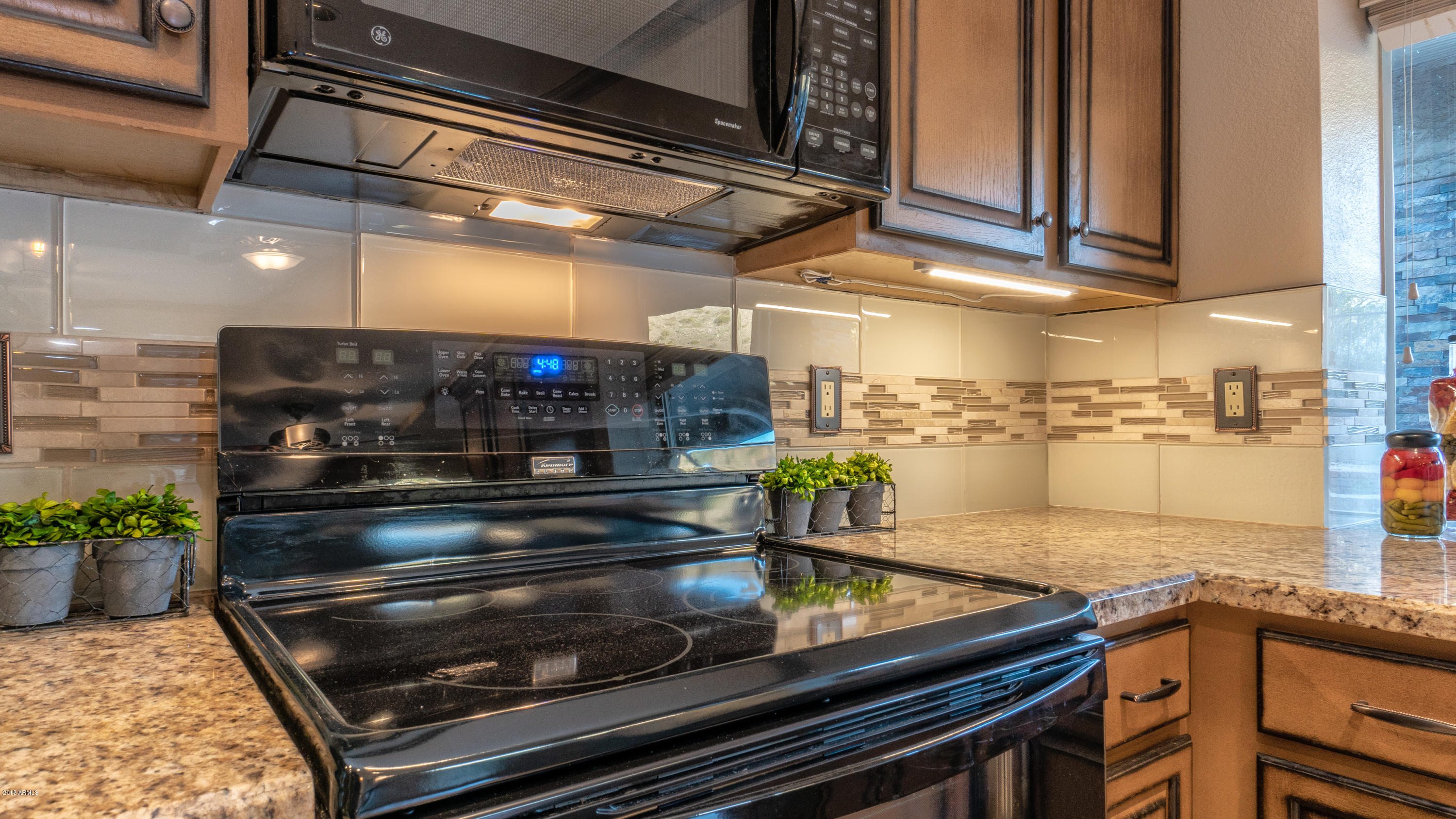 1622 East Nighthawk Way Phoenix, AZ 85048 - Photo 21 of 58 Kitchen Appliances