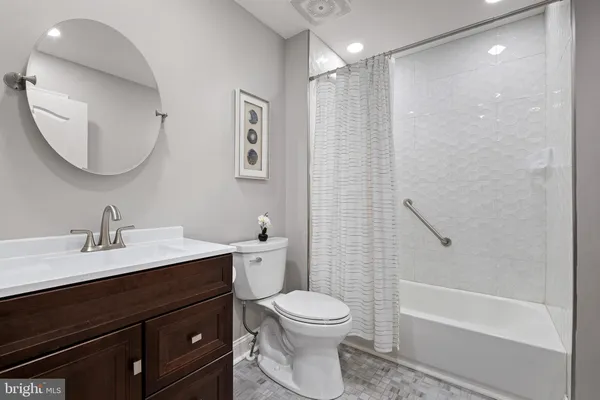 $515,000 | 116 Covington Place, New Castle, DE 19720