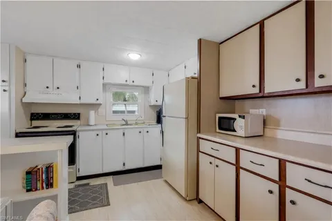 $108,000 | 18 Carriage Lane, North Fort Myers, FL 33917