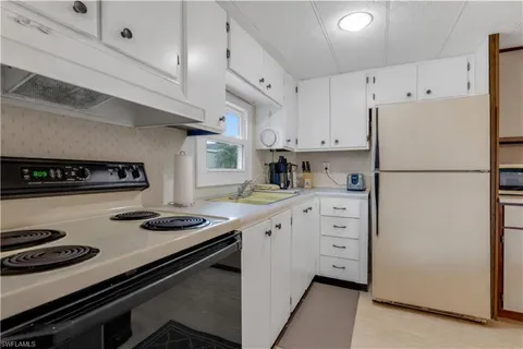 $108,000 | 18 Carriage Lane, North Fort Myers, FL 33917