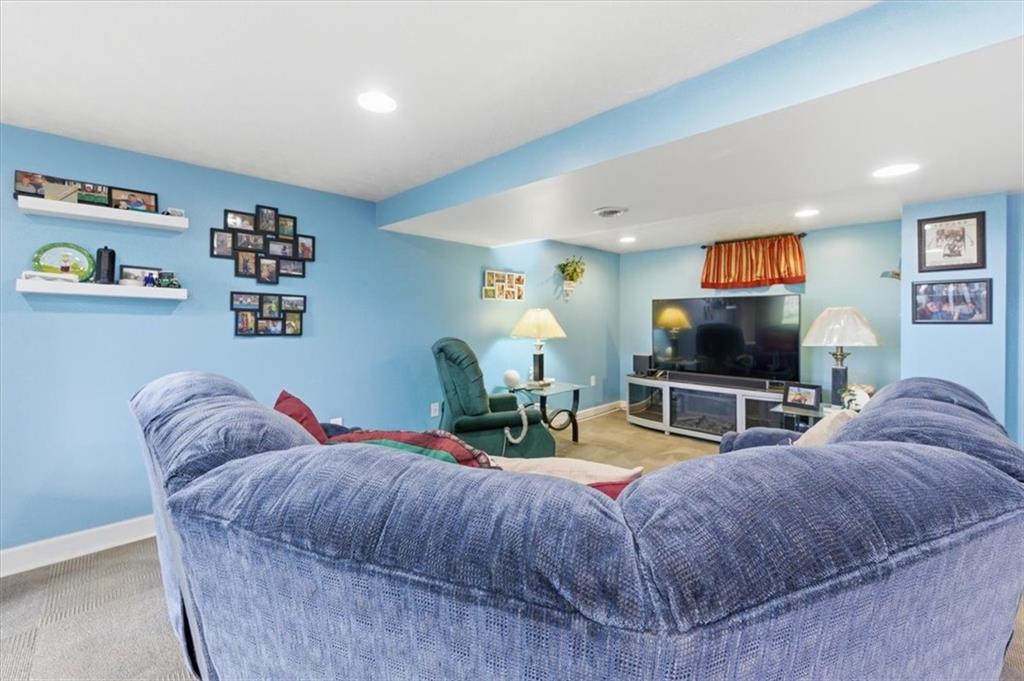 238 Center Grange Road Aliquippa, PA 15001 - Photo 19 of 33 Gallery Image 19