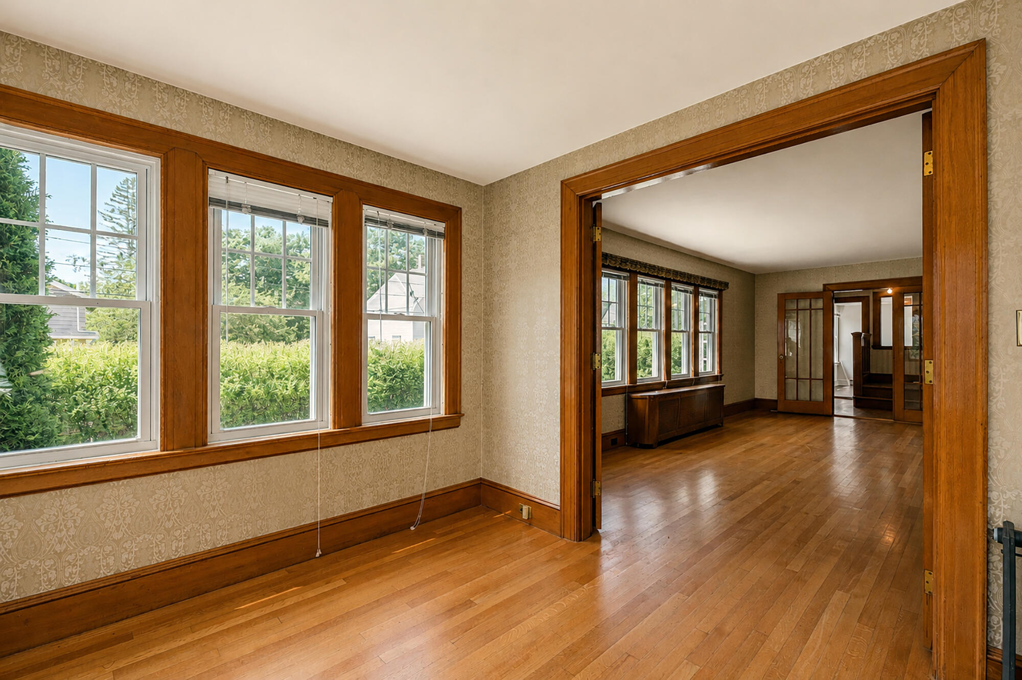 35 Chestnut Street Rockland, ME 04841 - Photo 20 of 44 Sunroom looking into Living room