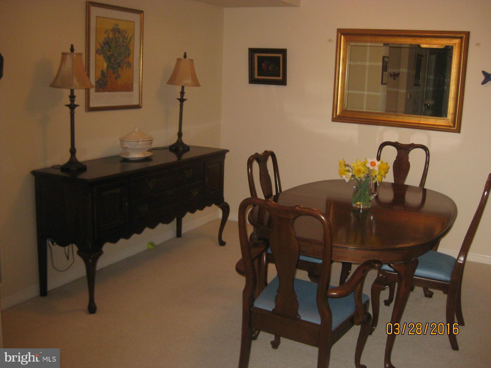 12310 Rosslare Ridge Road, Unit 404 Lutherville-Timonium, MD 21093 - Photo 8 of 23 Dining Room